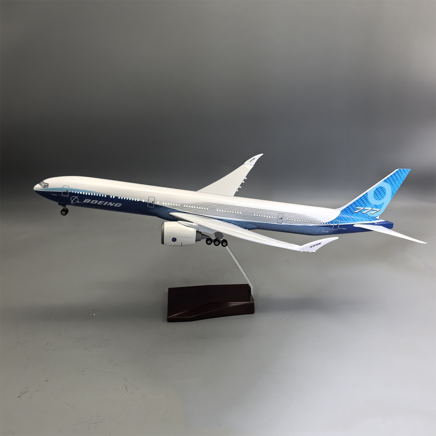 Model Kit Aircraft - 47 см, масштаб 1/157, крупномасштабный прототип