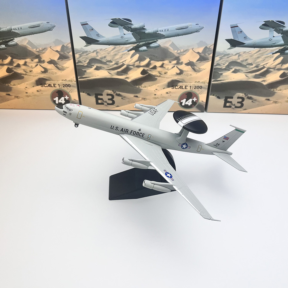Model Kit Aircraft - Масштабная модель самолета E-3 Sentry AWACS
