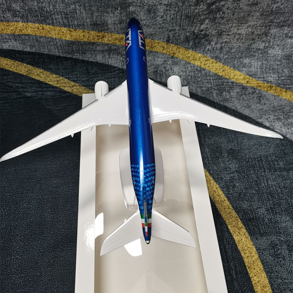 Игрушечные самолеты из АБС-пла – обзор и цена Model Kit Italeri