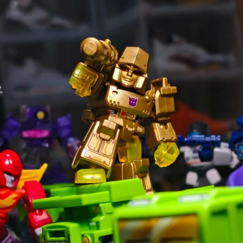 Лидер продаж Blokees Трансформ – обзор и цена Model Kit Optimus
