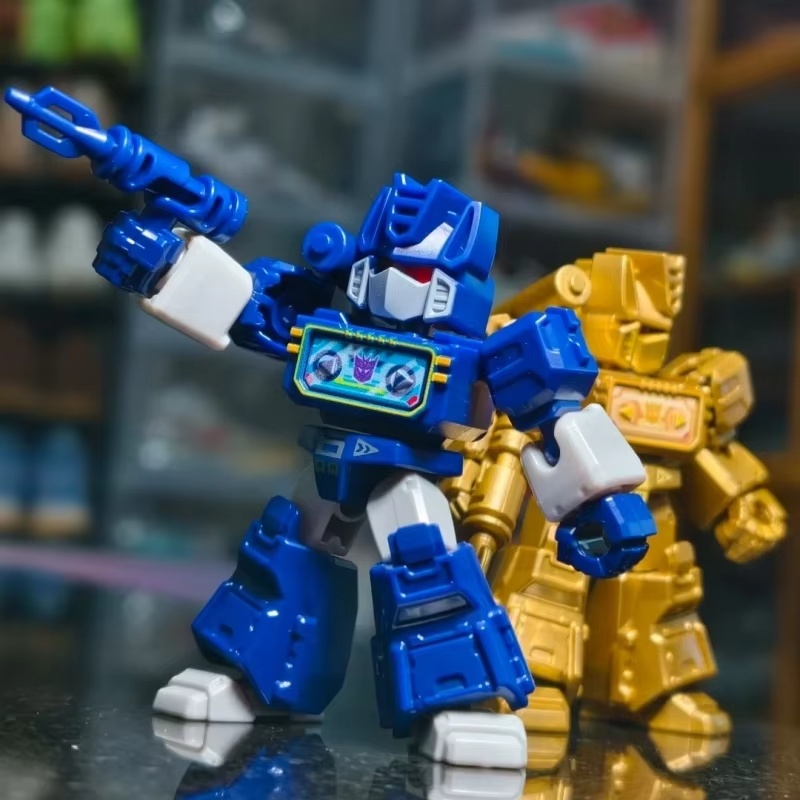 Лидер продаж Blokees Трансформ – обзор и цена Model Kit Optimus