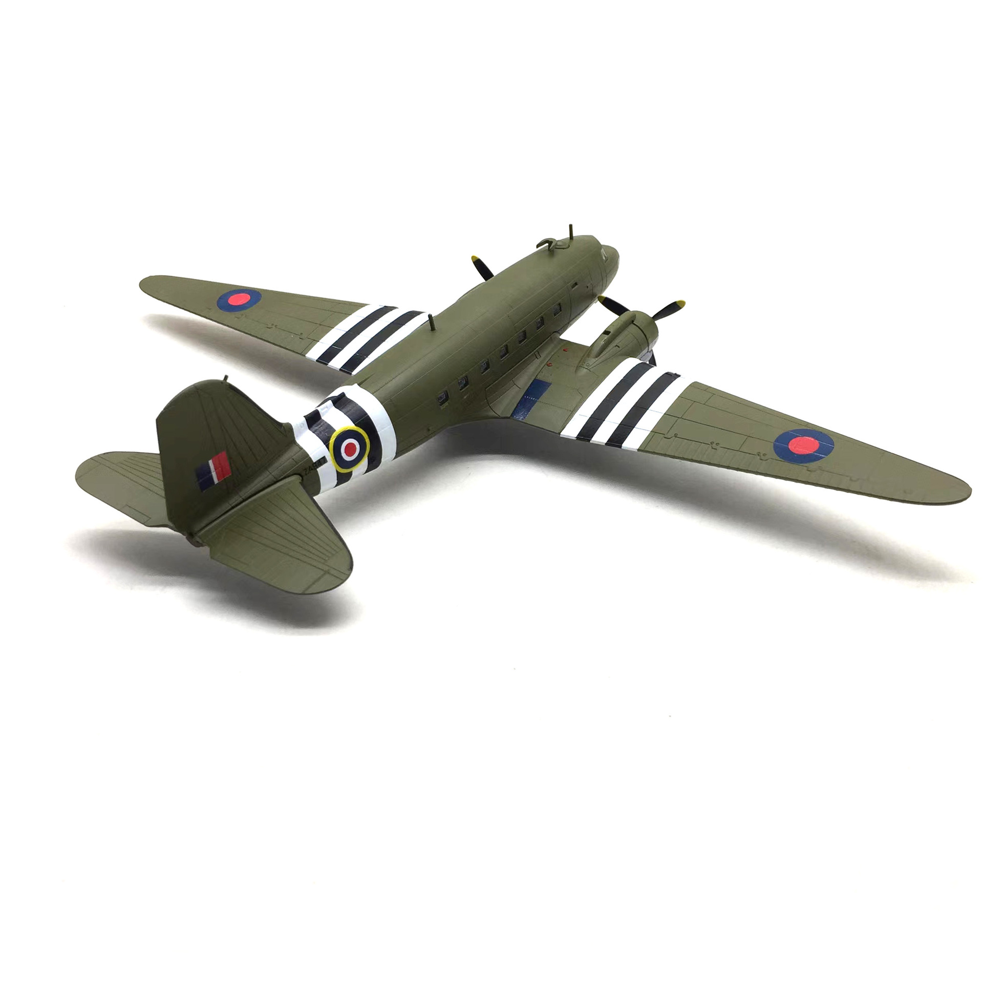 Масштаб 1/100, модель из литог – обзор и цена Model Kit Aircraft