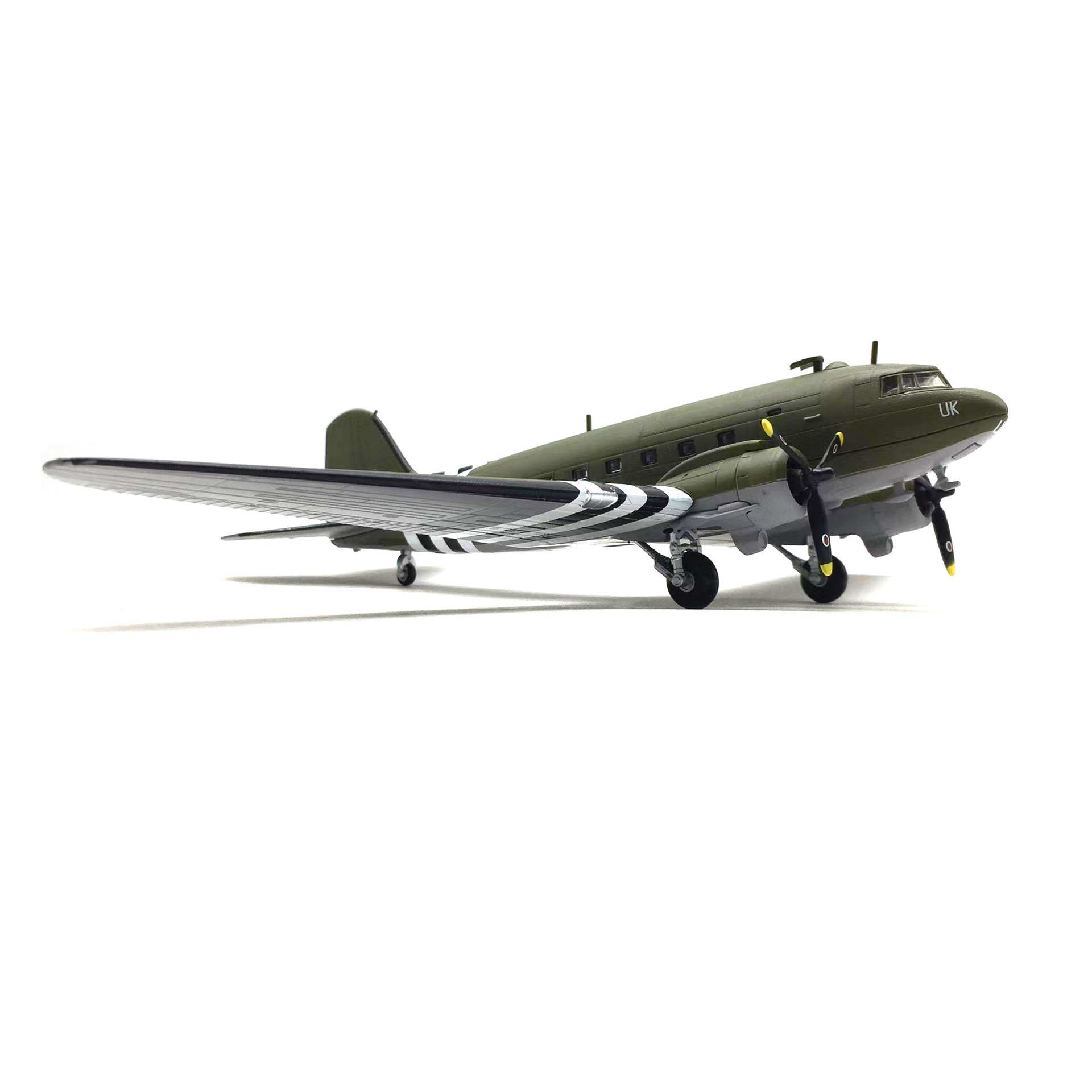Масштаб 1/100, модель из литог – обзор и цена Model Kit Aircraft